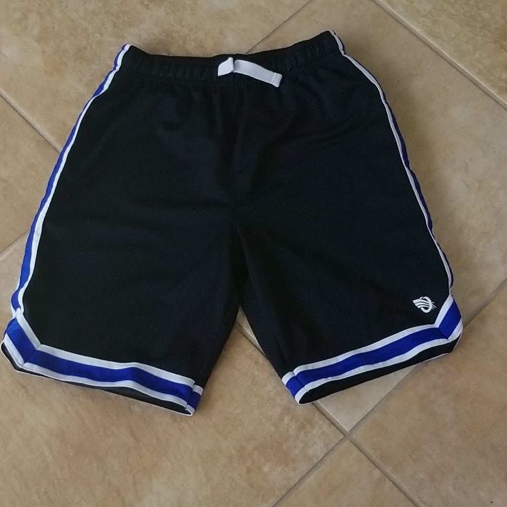 Osh kosh black pull on mesh sports shorts 12